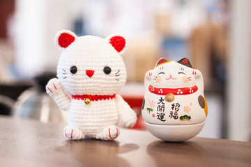 Mewo Mewo the Maneki Neko Amigurumi Pattern & Kit